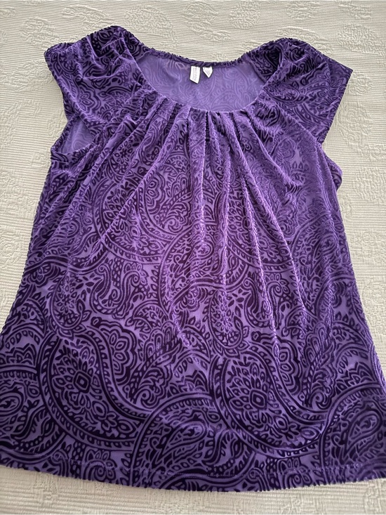Madison Tops - Vintage Madison Purple Velvet Burnout Paisley Cap Sleeve Top